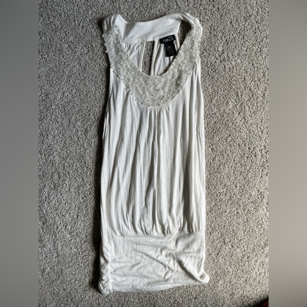 Rue 21 top. Size small. White